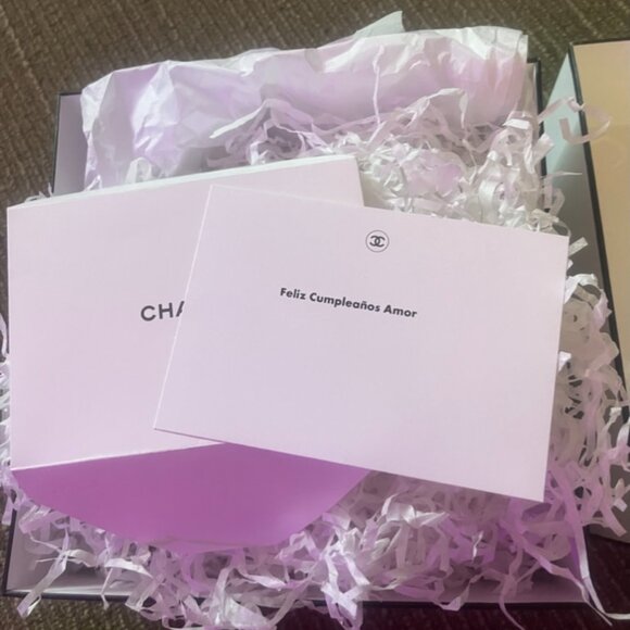 Authentic Chanel Gift Box Only White Black Empty 8.5 x 8.5 x 4 Tissue Paper Card - Picture 5 of 10